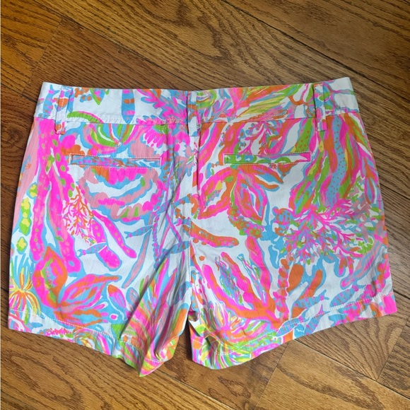 Women’s lily Pulitzer the Callahan short. Colorful short Size 10. 100% cotton - Picture 2 of 4